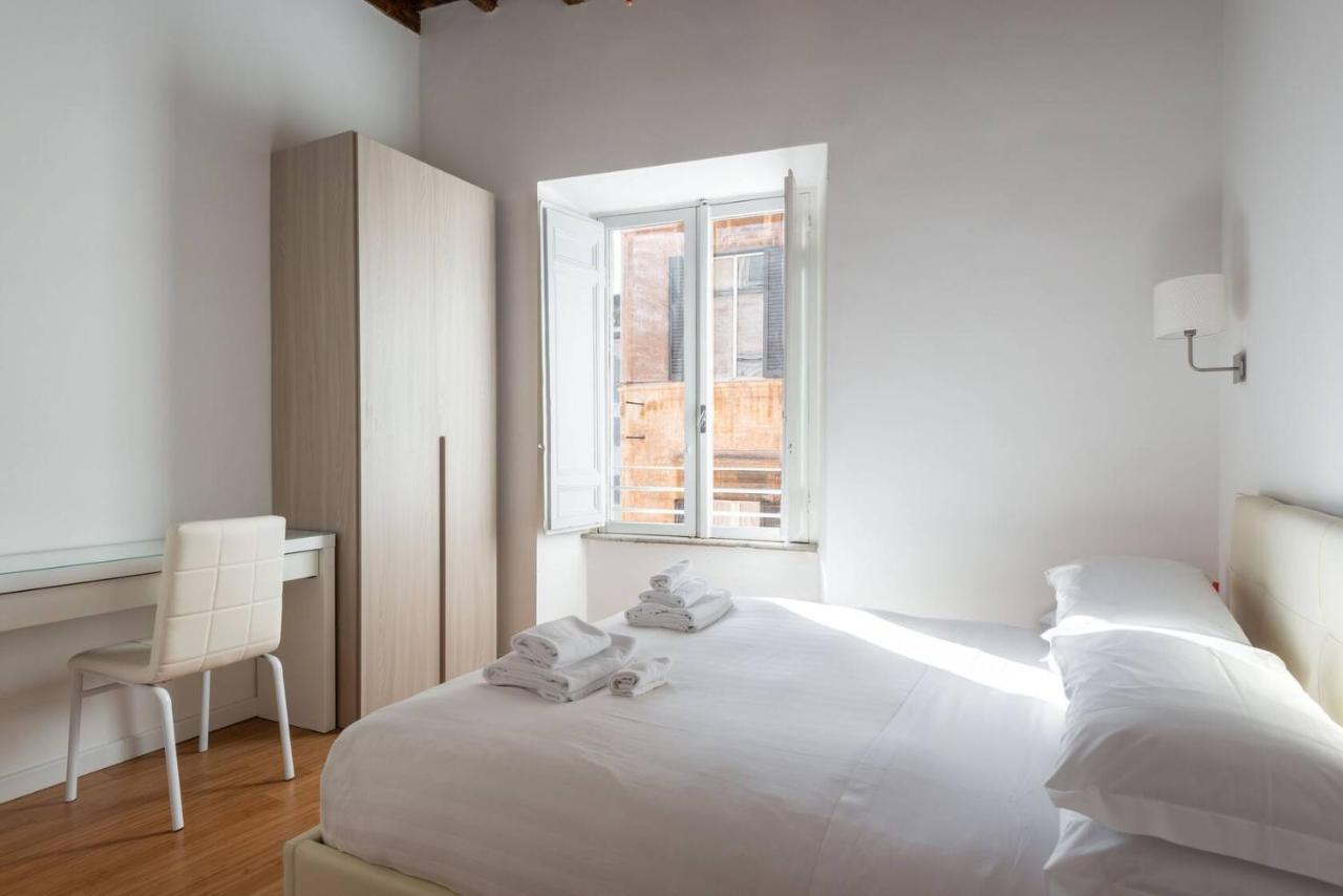 Restored Apartment - Stunning Pantheon View Roma Esterno foto